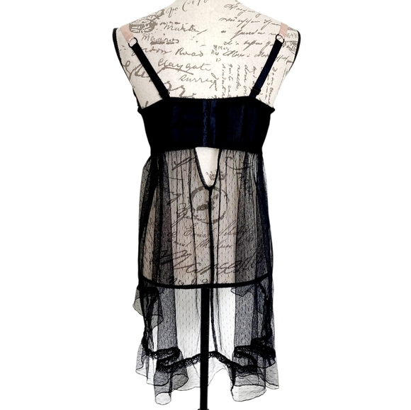 Elegant Black Lace Babydoll Lingerie - Picture 13 of 16